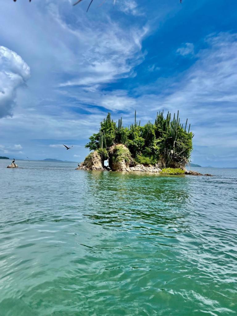 La Perla Negra Eco Pirate Resort Puntarenas Zewnętrze zdjęcie